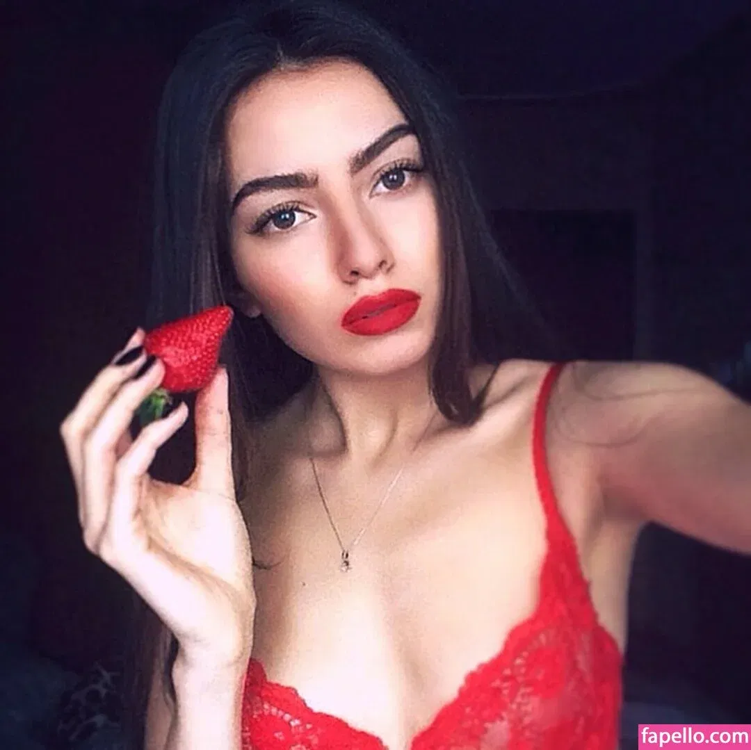 Alena Omovych Onlyfans Photo Gallery 