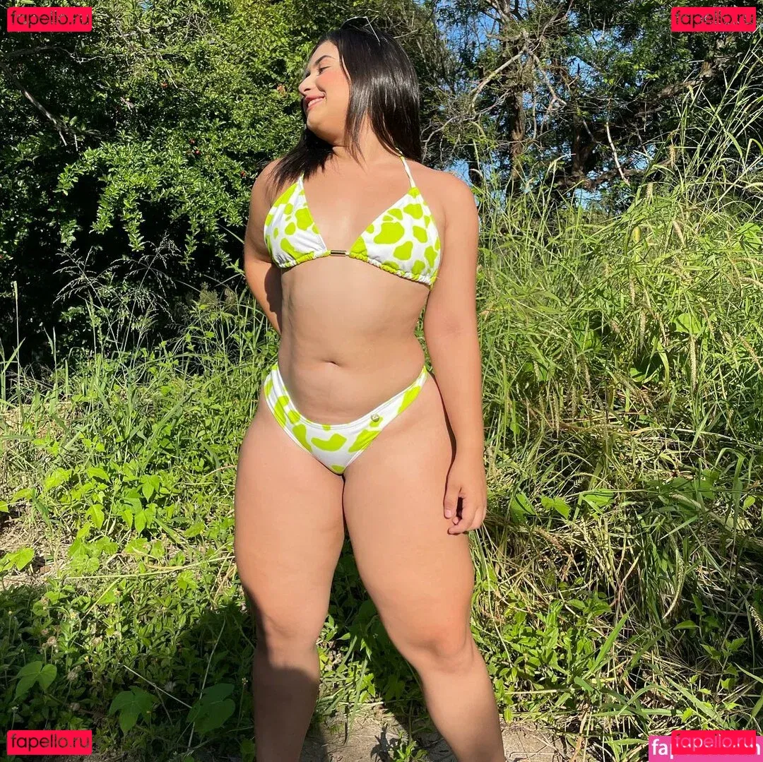 Amanda Dantas Onlyfans Photo Gallery 