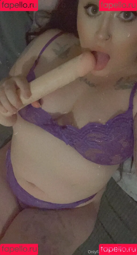 priv_tara69 Onlyfans Photo Gallery 