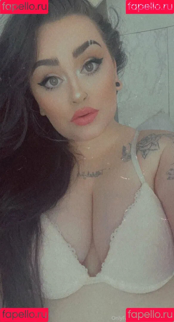 priv_tara69 Onlyfans Photo Gallery 