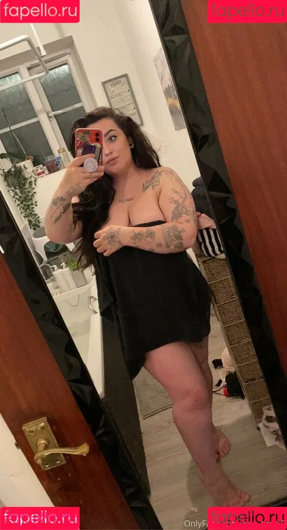 priv_tara69 Onlyfans Photo Gallery 