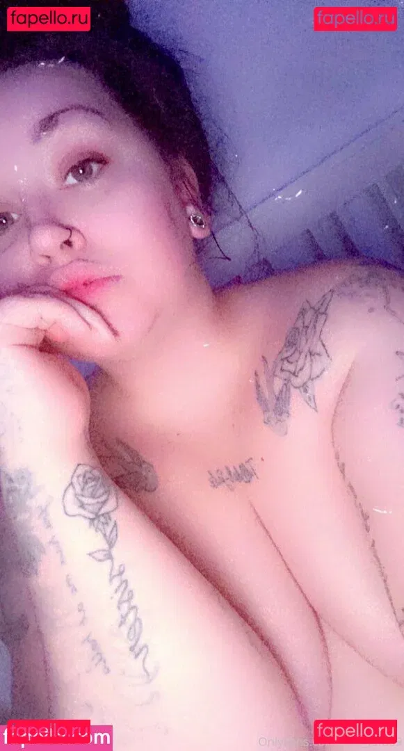 priv_tara69 Onlyfans Photo Gallery 