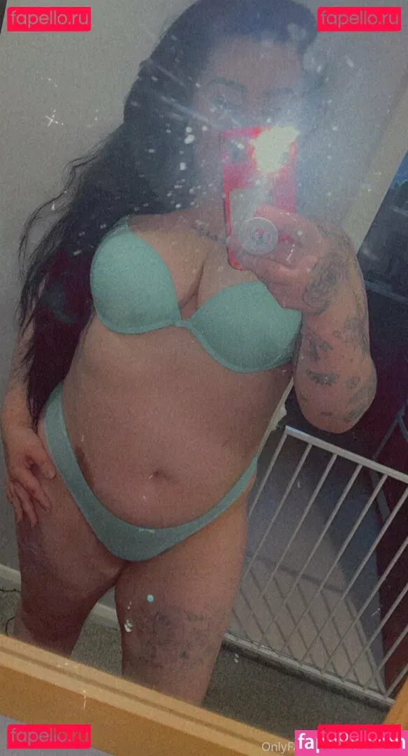 priv_tara69 Onlyfans Photo Gallery 