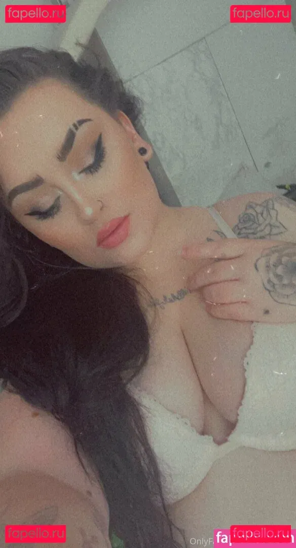 priv_tara69 Onlyfans Photo Gallery 