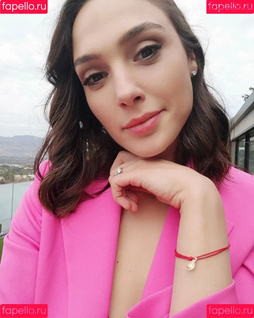 gal_gadot Onlyfans Photo Gallery 