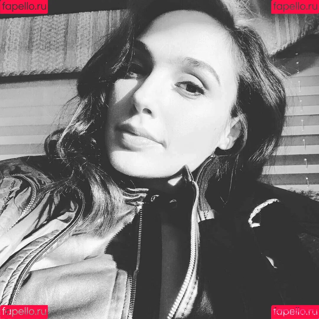 gal_gadot Onlyfans Photo Gallery 