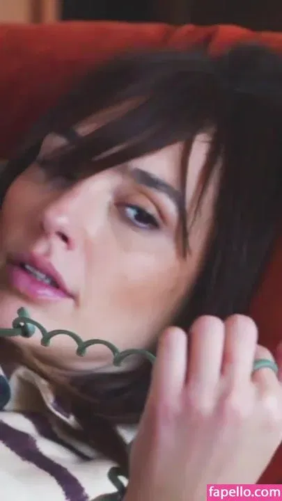 gal_gadot Onlyfans Photo Gallery 