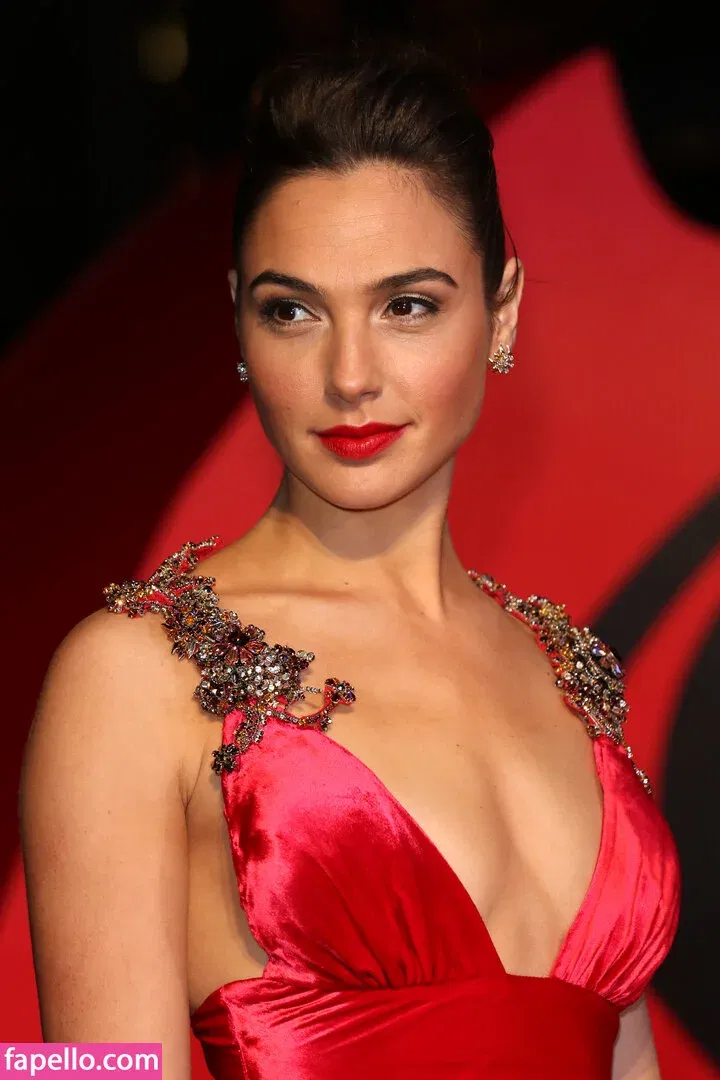 gal_gadot Onlyfans Photo Gallery 