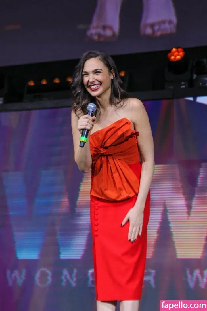 gal_gadot Onlyfans Photo Gallery 