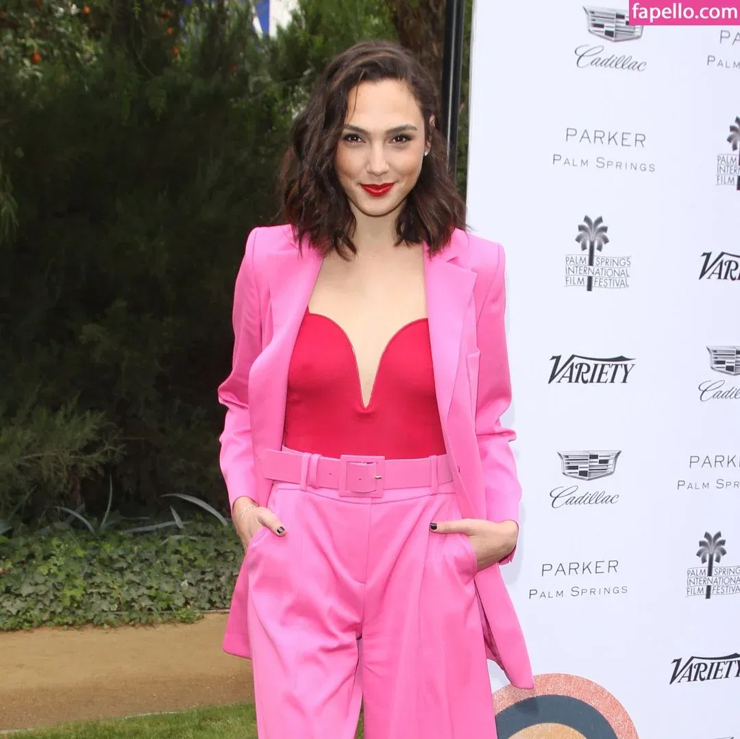 gal_gadot Onlyfans Photo Gallery 