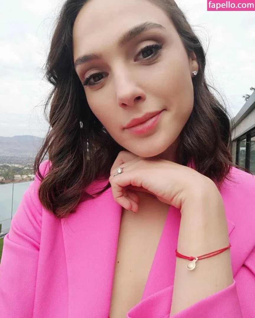 gal_gadot Onlyfans Photo Gallery 