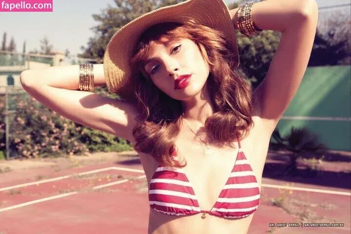 gal_gadot Onlyfans Photo Gallery 