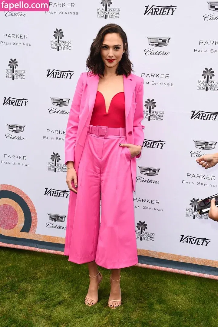 gal_gadot Onlyfans Photo Gallery 