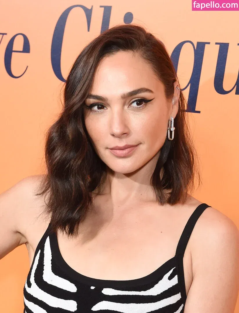 gal_gadot Onlyfans Photo Gallery 