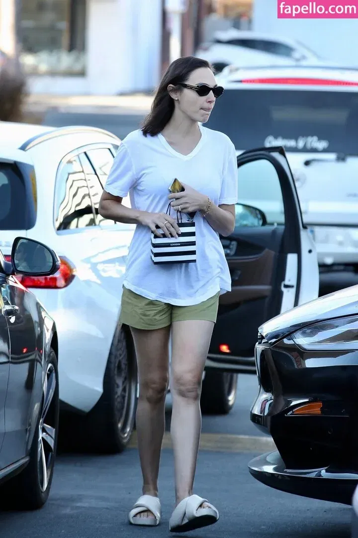 gal_gadot Onlyfans Photo Gallery 