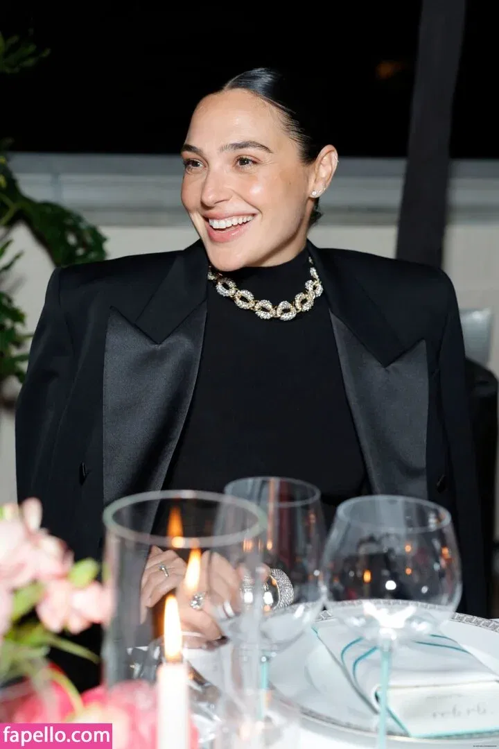 gal_gadot Onlyfans Photo Gallery 