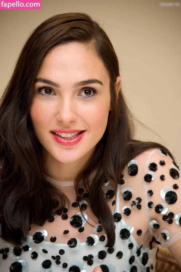gal_gadot Onlyfans Photo Gallery 