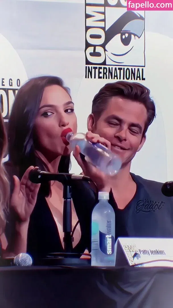 gal_gadot Onlyfans Photo Gallery 