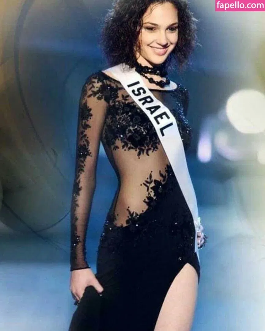 gal_gadot Onlyfans Photo Gallery 