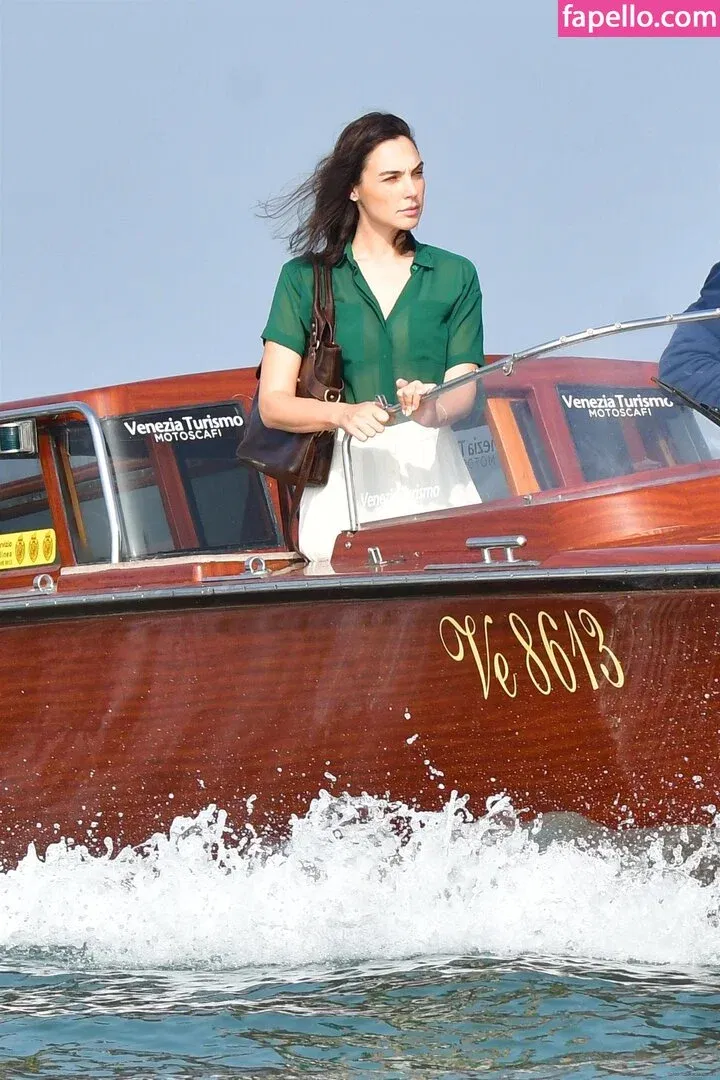 gal_gadot Onlyfans Photo Gallery 