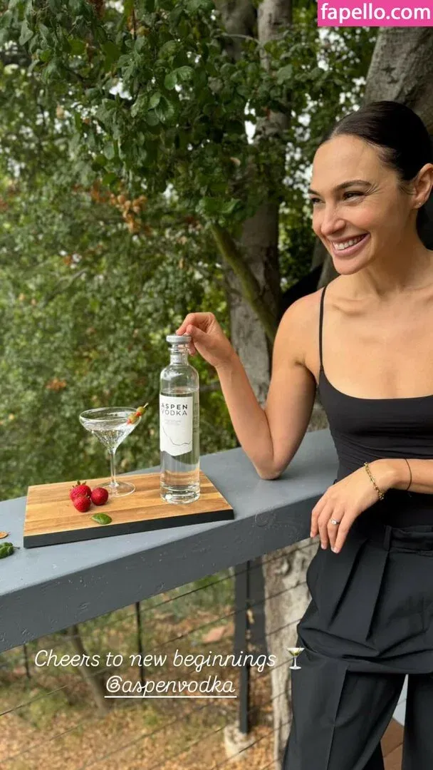 gal_gadot Onlyfans Photo Gallery 