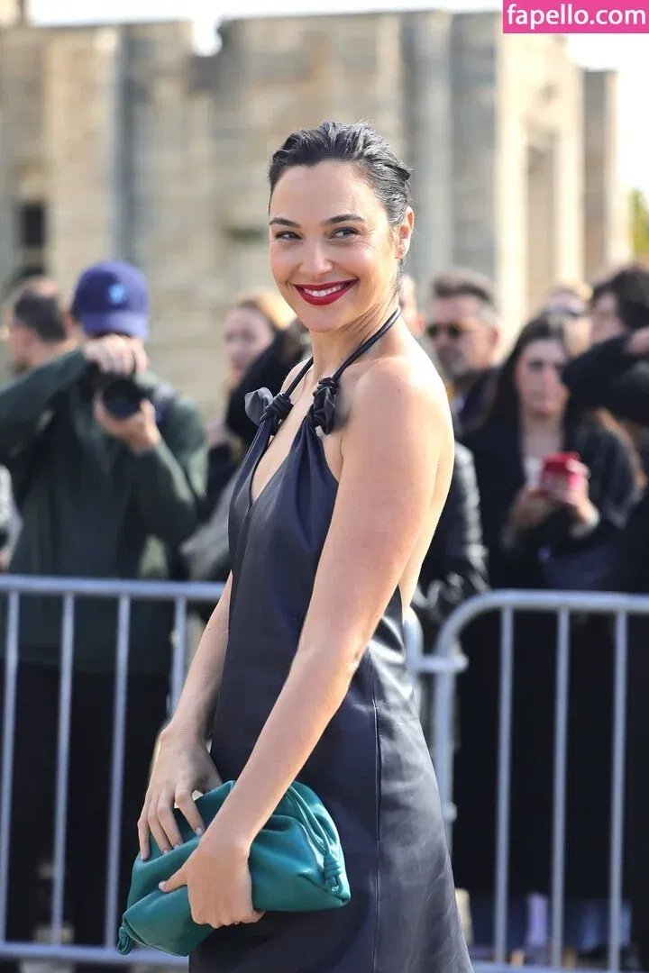 gal_gadot Onlyfans Photo Gallery 