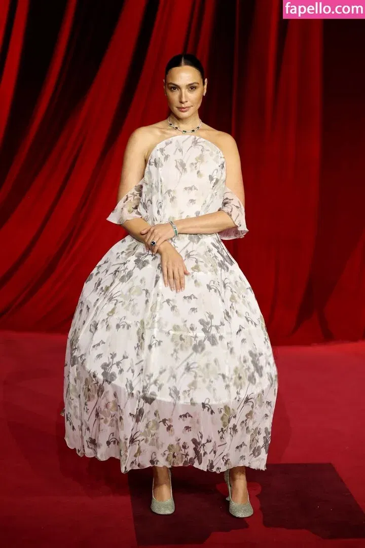 gal_gadot Onlyfans Photo Gallery 