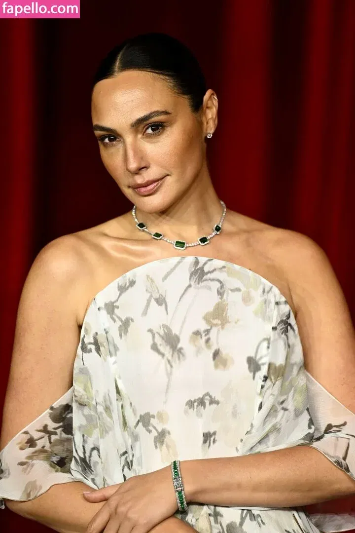 gal_gadot Onlyfans Photo Gallery 