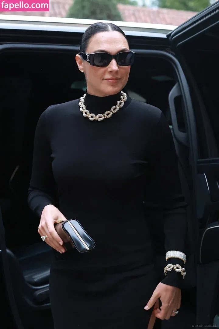 gal_gadot Onlyfans Photo Gallery 