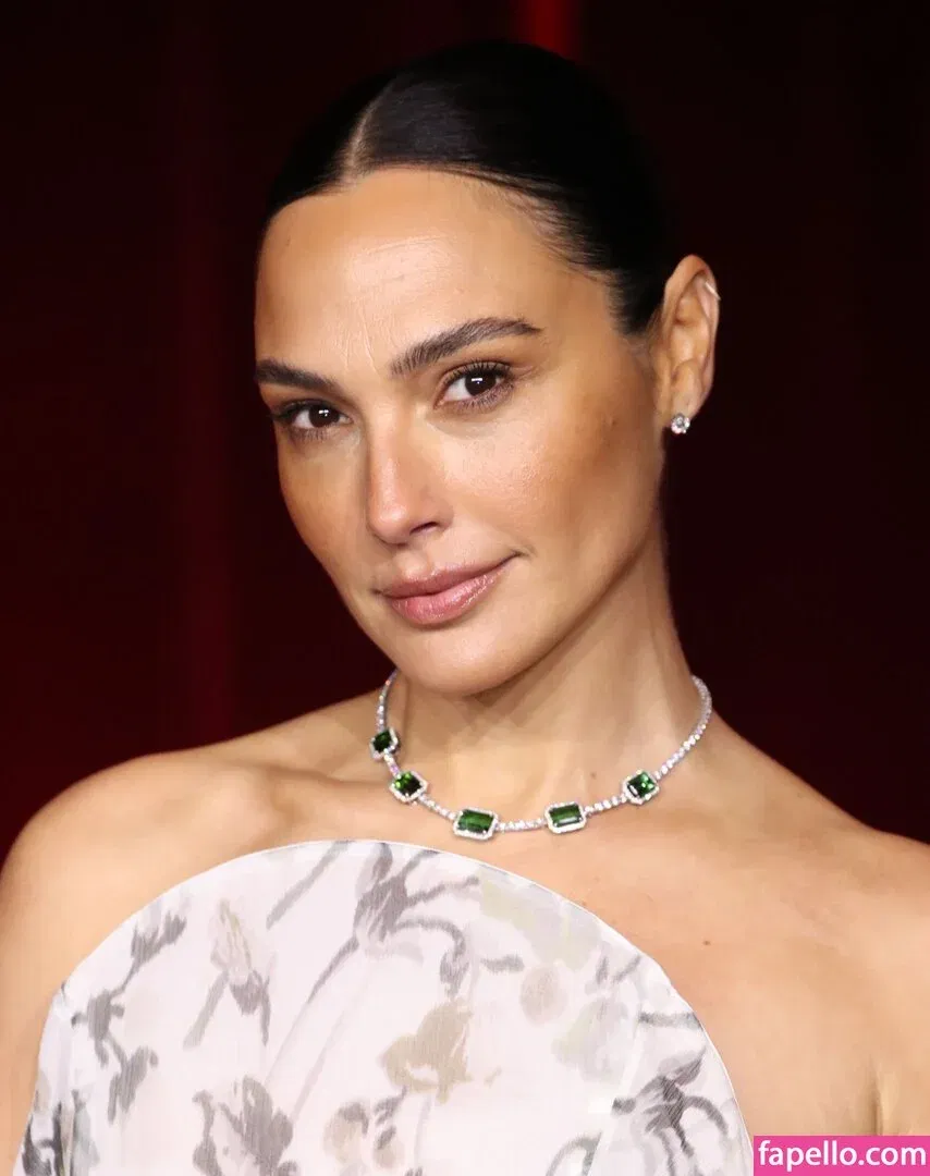 gal_gadot Onlyfans Photo Gallery 