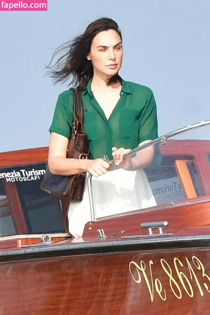 gal_gadot Onlyfans Photo Gallery 