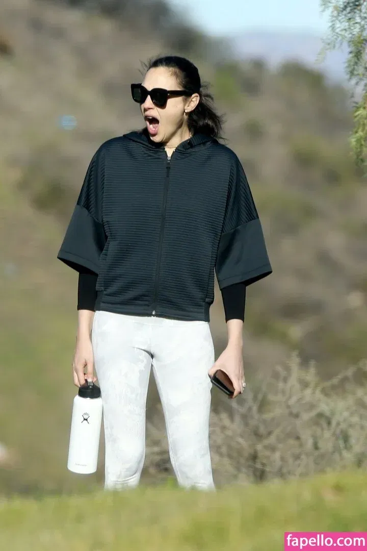 gal_gadot Onlyfans Photo Gallery 