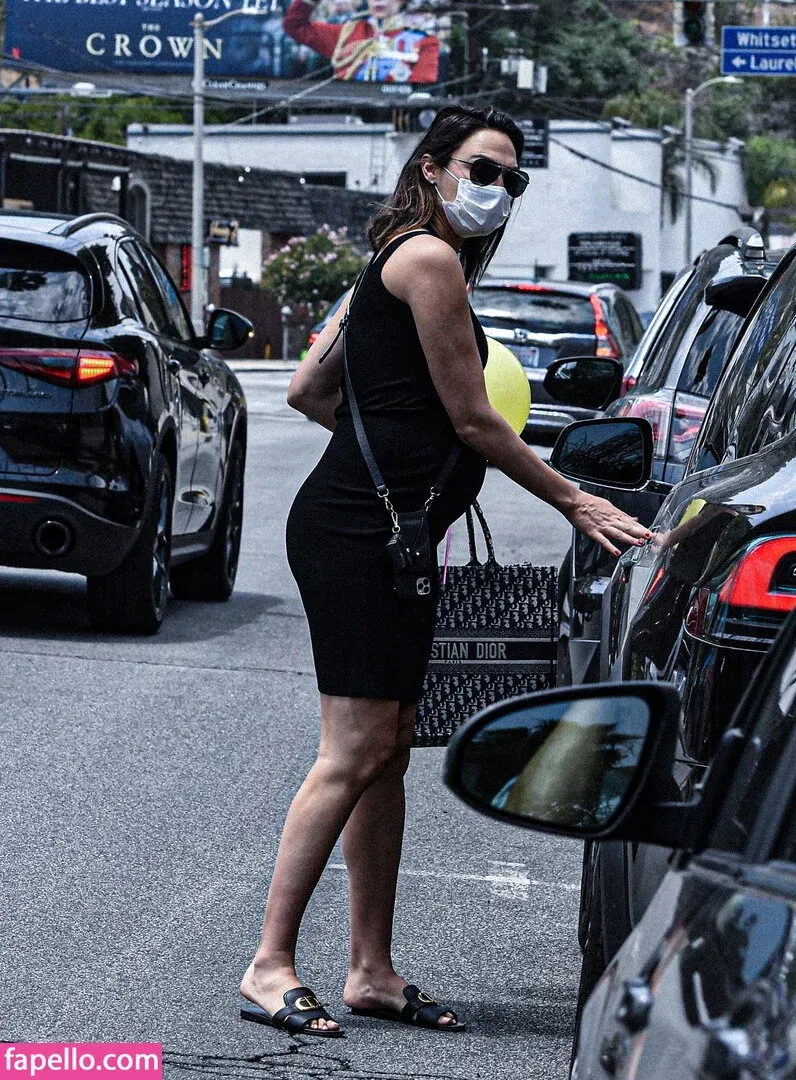 gal_gadot Onlyfans Photo Gallery 