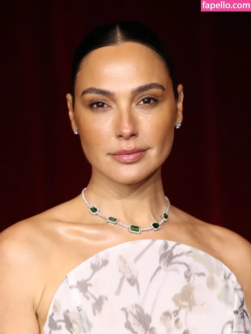 gal_gadot Onlyfans Photo Gallery 