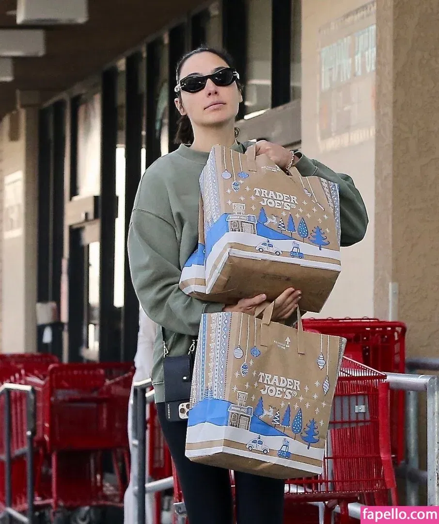 gal_gadot Onlyfans Photo Gallery 