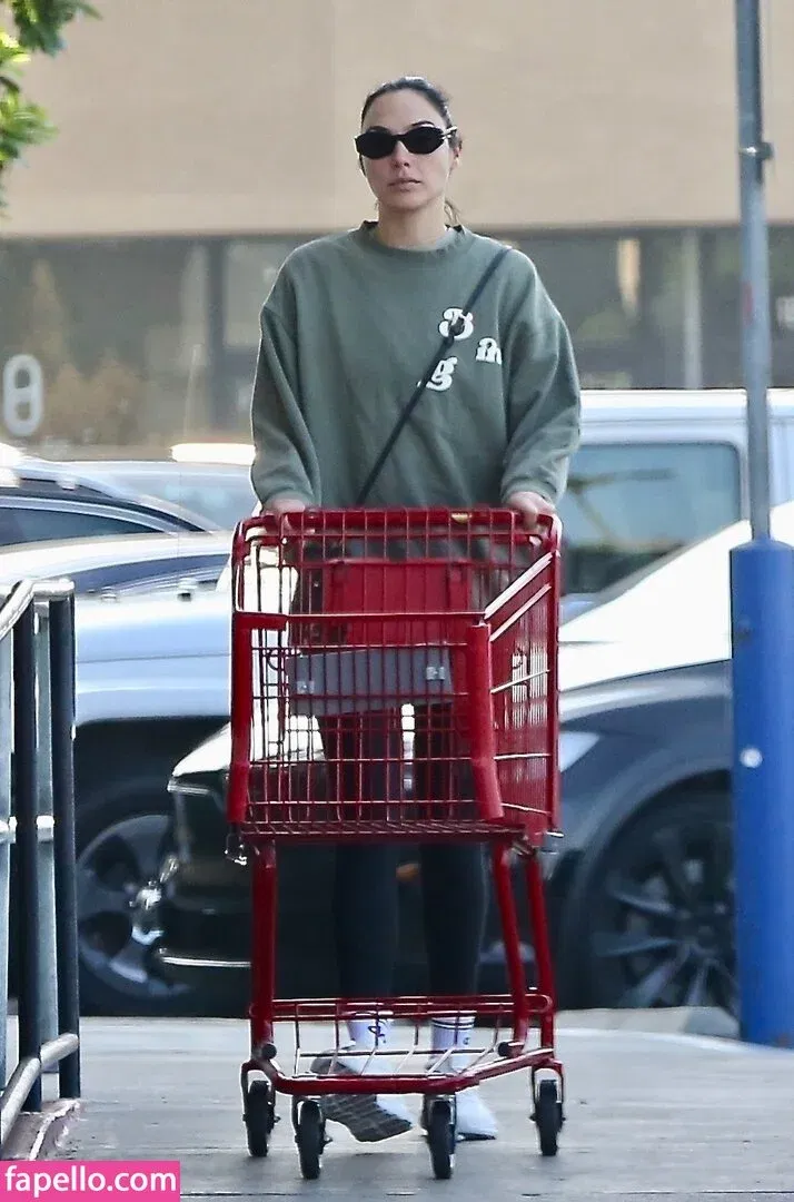 gal_gadot Onlyfans Photo Gallery 