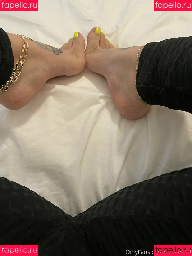 servingfet Onlyfans Photo Gallery 