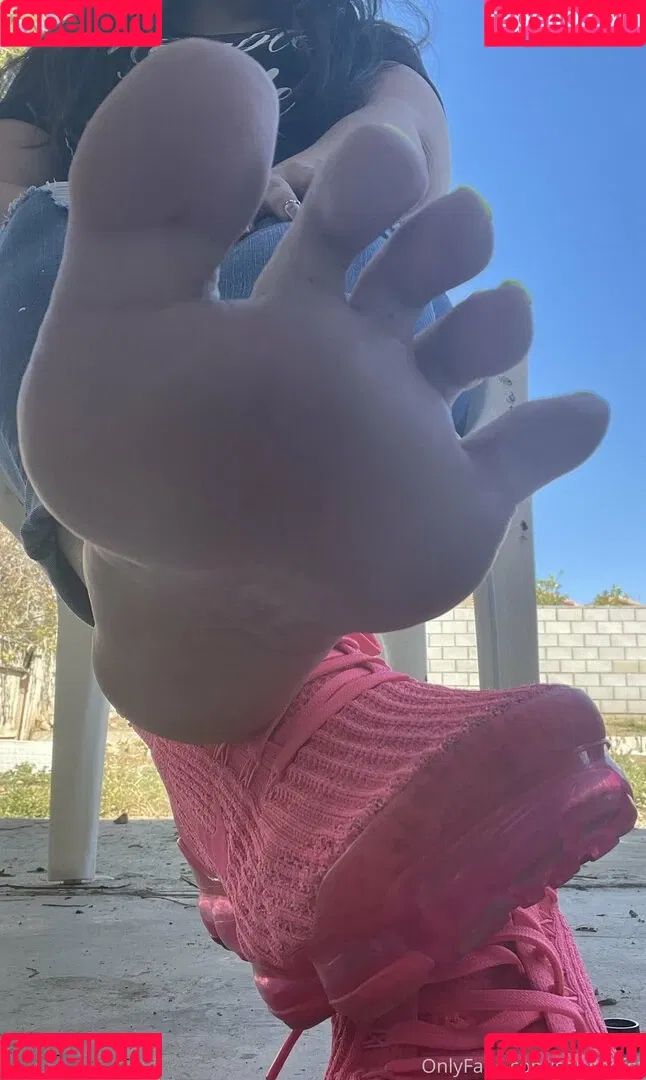 servingfet Onlyfans Photo Gallery 