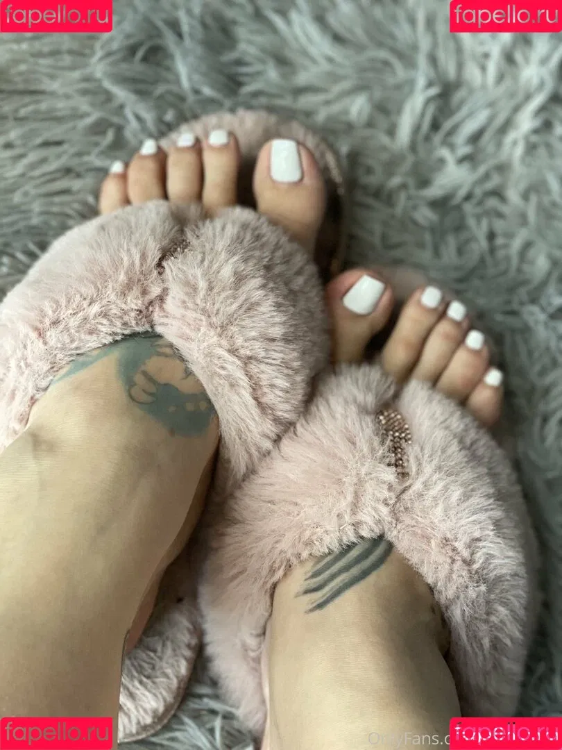 servingfet Onlyfans Photo Gallery 