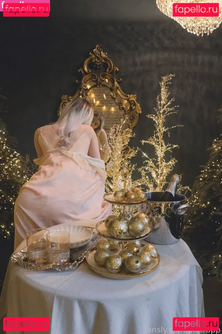 Allotrop Onlyfans Photo Gallery 