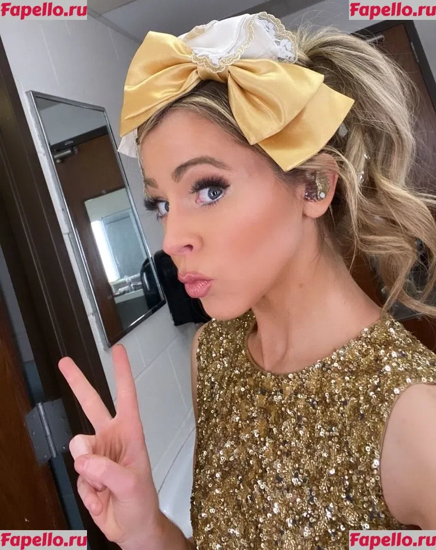 Lindsey Stirling Onlyfans Photo Gallery 