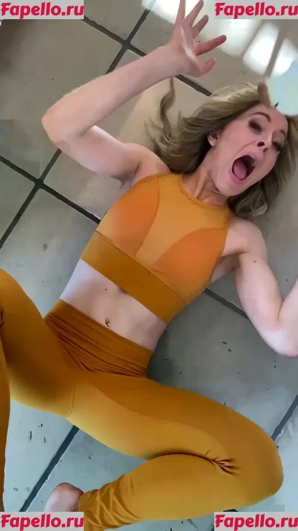 Lindsey Stirling Onlyfans Photo Gallery 