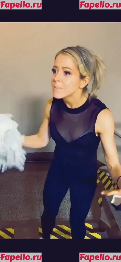 Lindsey Stirling Onlyfans Photo Gallery 