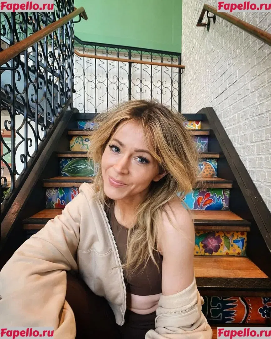 Lindsey Stirling Onlyfans Photo Gallery 
