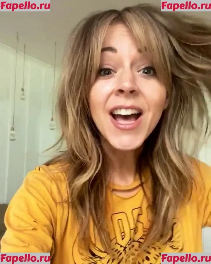 Lindsey Stirling Onlyfans Photo Gallery 