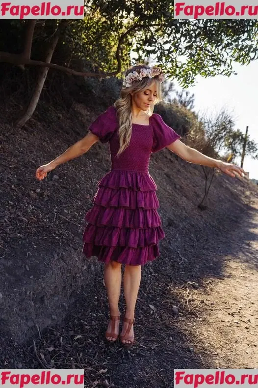 Lindsey Stirling Onlyfans Photo Gallery 