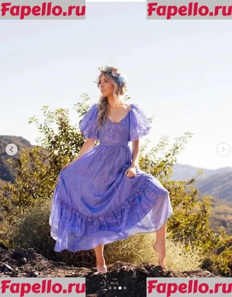 Lindsey Stirling Onlyfans Photo Gallery 