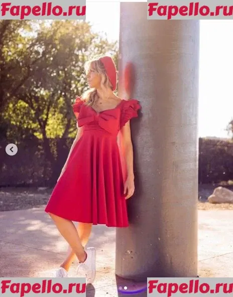 Lindsey Stirling Onlyfans Photo Gallery 