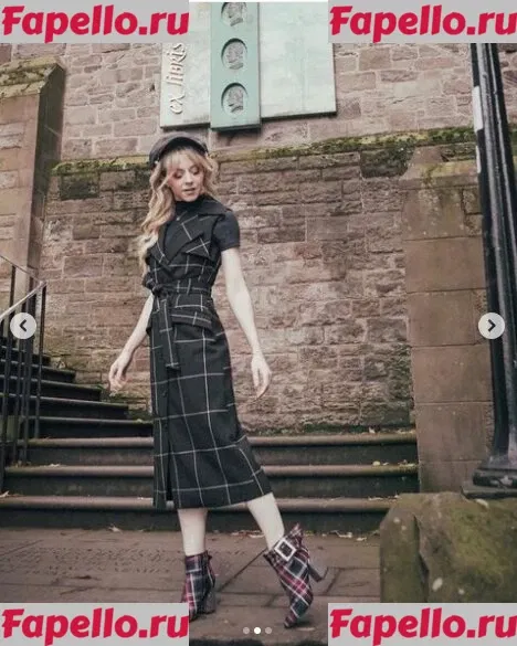 Lindsey Stirling Onlyfans Photo Gallery 