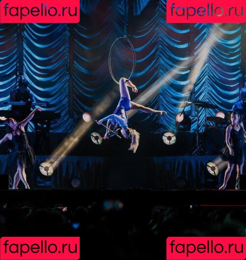 Lindsey Stirling Onlyfans Photo Gallery 